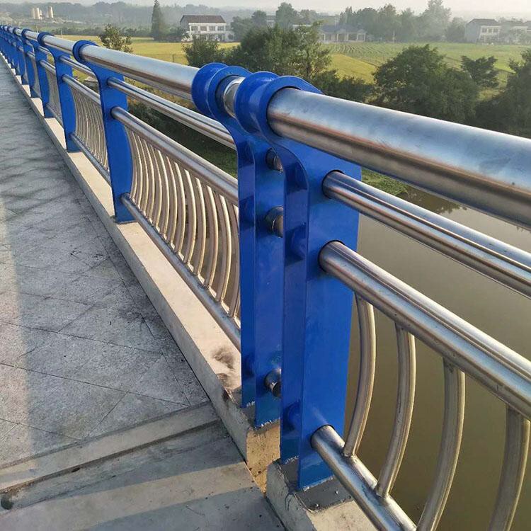 不銹鋼護(hù)欄