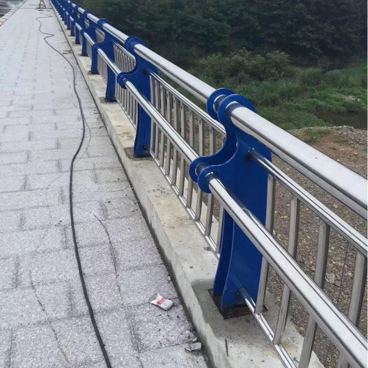 不銹鋼護(hù)欄